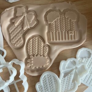 CHRISTMAS2025  Set of 3 Christmas Socks, Hats and Gloves fondant stamp and cutter