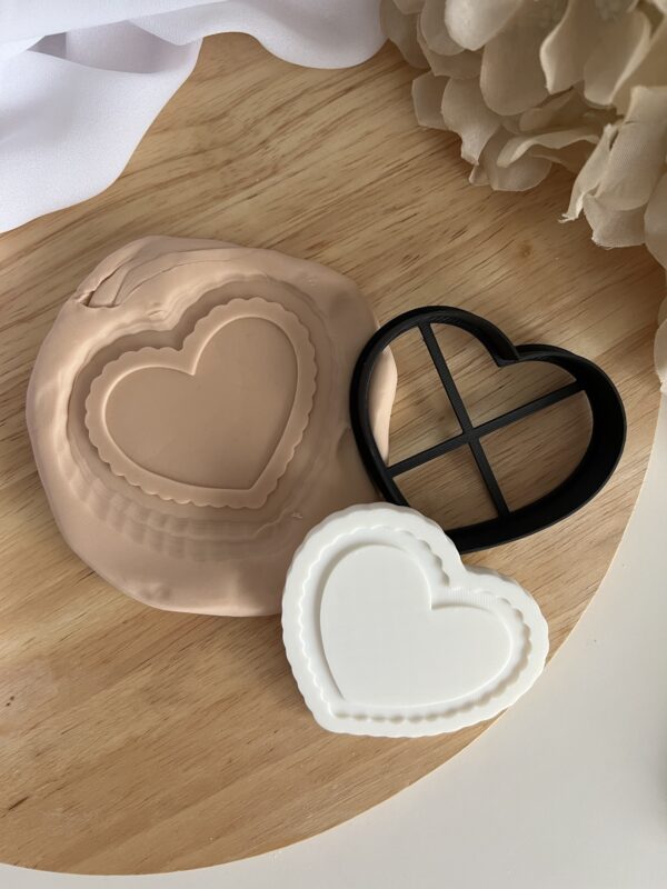 EASTER2025 Vintage Heart Frame fondant stamp and cutter