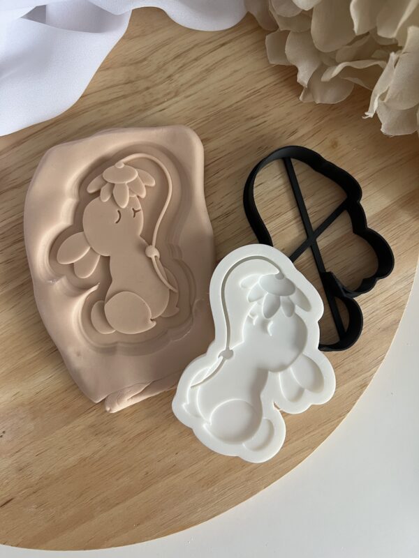 EASTER2025 Easter bunny smelling Flower fondant stamp and cutter