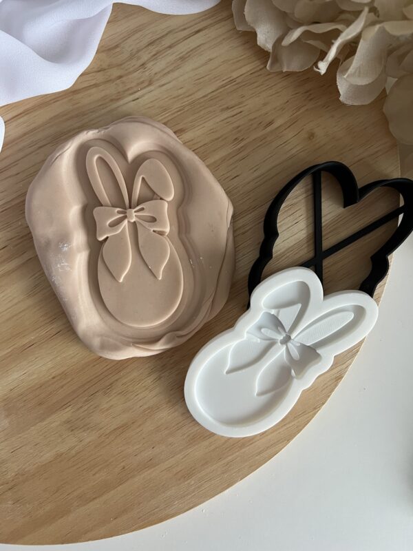 EASTER2025 Easter Bunny Ears Egg with Bow fondant stamp and cutter