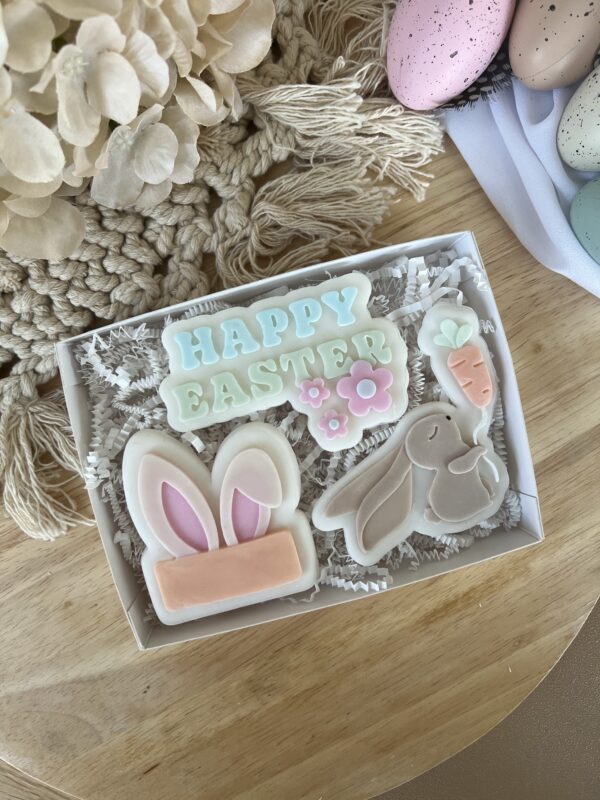 S Happy Easter doboz - névvel