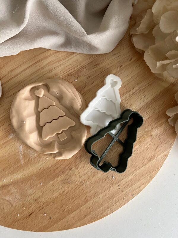 CHRISTMAS2025  Christmas Tree with heart fondant stamp and cutter